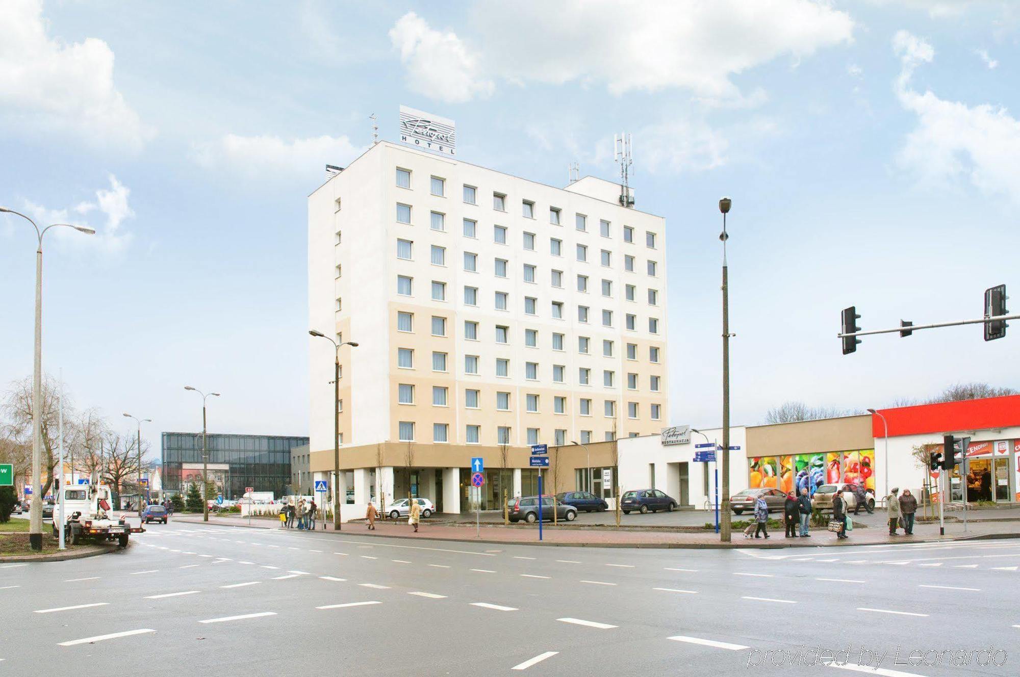 Hotel Petropol Płock Exteriér fotografie